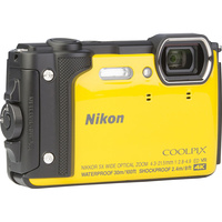 Nikon Coolpix W300 - Vue de 3/4 vers la droite