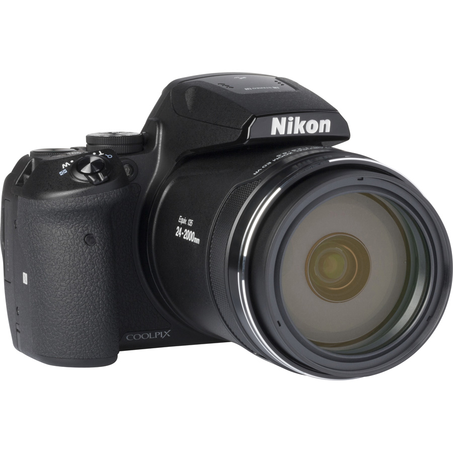 Nikon Coolpix P900 - Vue de 3/4 vers la droite