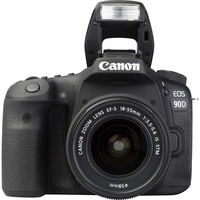 Canon EOS 90D + EF-S 18-55 mm f/3.5-5.6 IS STM - Vue de face avec le flash