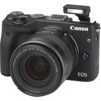 Canon EOS M3 + EF-M 18-55 mm IS STM
- Vue principale
