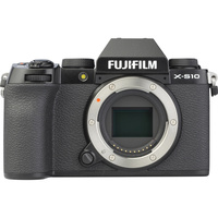 Fujifilm X-S10 + Fujinon XF 18-55 mm R LM OIS - Vue de face sans objectif