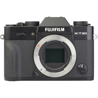 Fujifilm X-T30 + Fujinon Super EBC XF 18-55 mm R LM OIS - Vue de face sans objectif