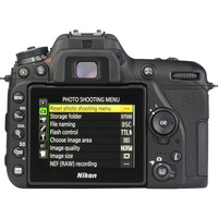 Nikon D7500 + AF-S DX Nikkor 16–80 mm E ED VR - Vue de dos