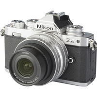 Nikon Z FC + Nikkor Z DX 16-50 mm VR