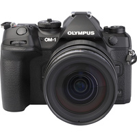 Olympus OM-1 + M.Zuiko Digital ED 12-40 mm Pro II - Autre vue de face