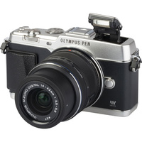 Olympus Pen E-P5 + 14-42 mm
- Vue principale