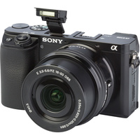 Sony ILCE-6100 + E 16-50 mm PZ OSS SELP1650