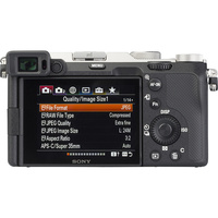 Sony ILCE-7C + FE 28-60 mm F4-5.6 SEL2860 - Vue de dos