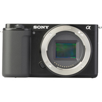 Sony ZV-E10 + E 16-50 mm PZ OSS - Vue de face sans objectif