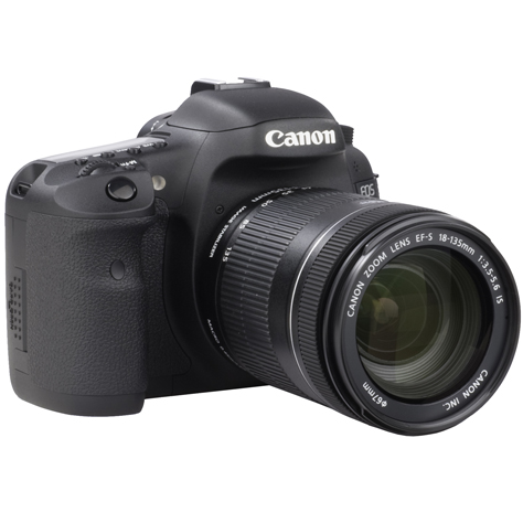 Canon EOS 7D + EF-S 18-135mm IS - Vue principale