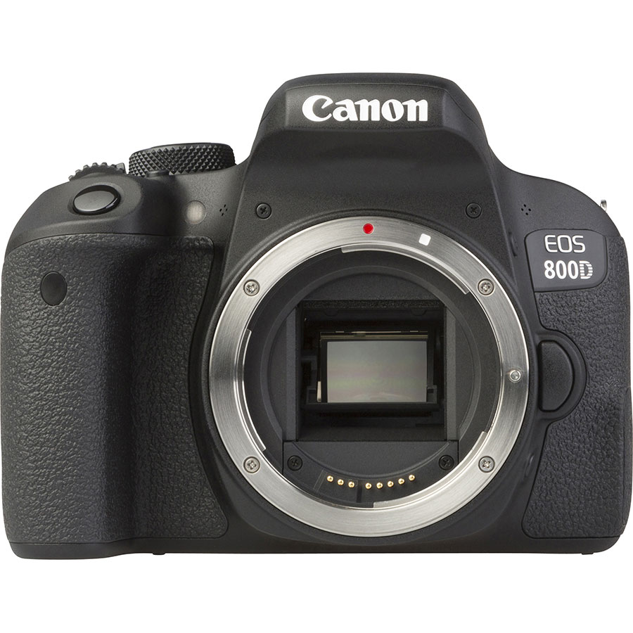 Canon EOS 800D + EF-S 18-200 mm IS - Vue de face sans objectif
