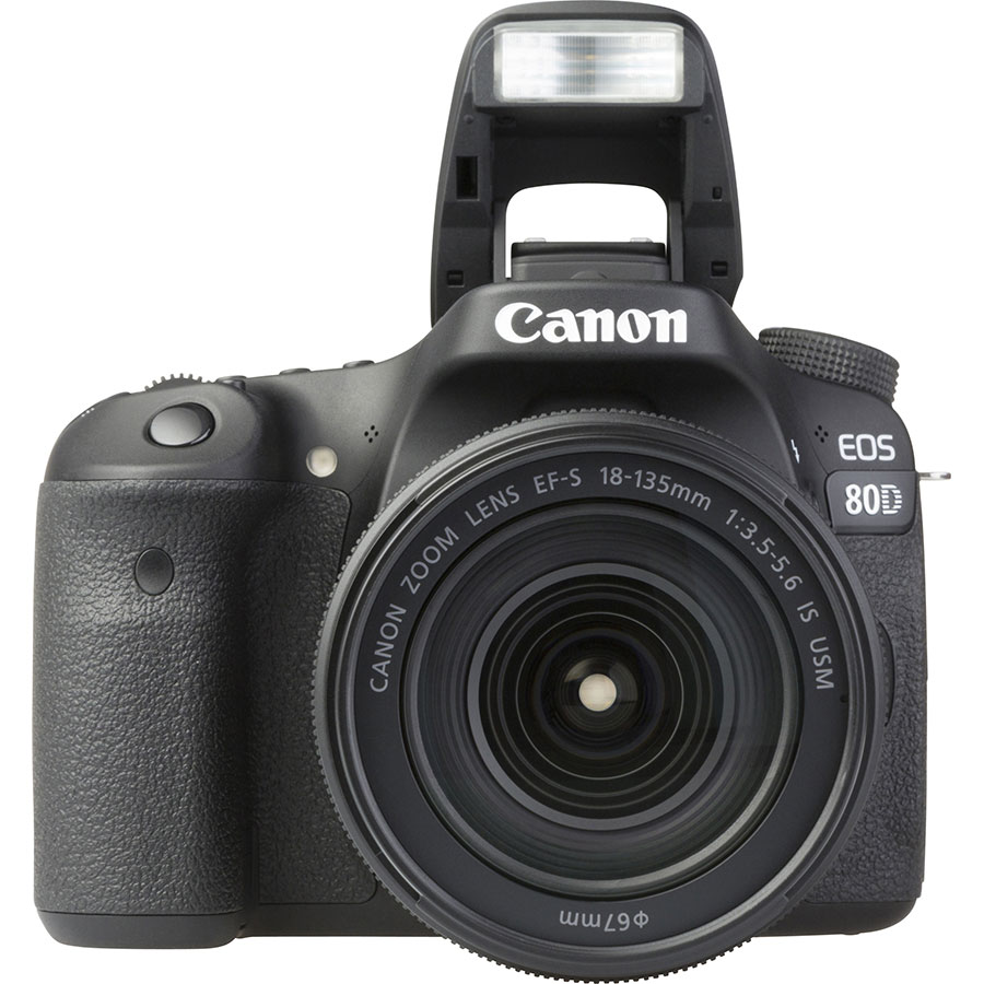 Canon EOS 80D + EF-S 18-55 mm IS STM - Vue de face