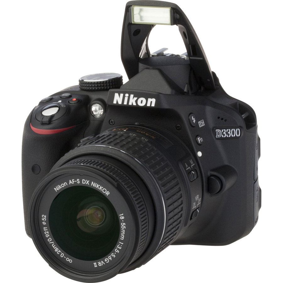Nikon D3300 + AF-S DX Nikkor 18-55 mm G VR II - Vue principale