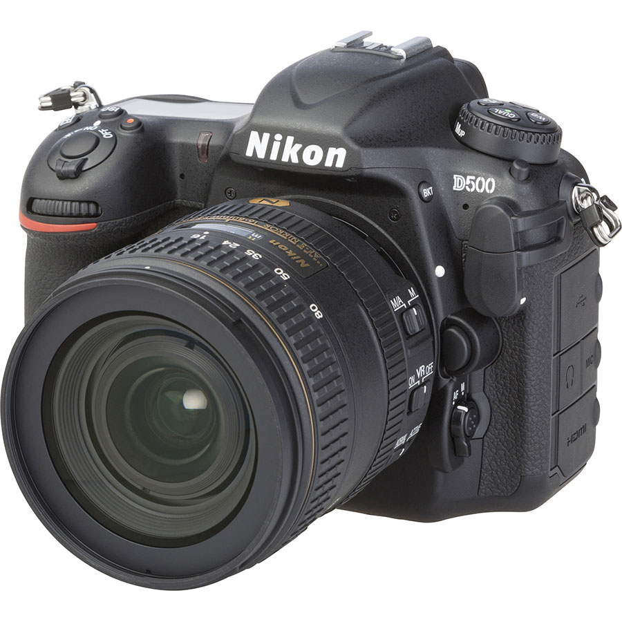 Nikon D500 + AF-S DX Nikkor 16-80 mm E ED VR - Vue principale