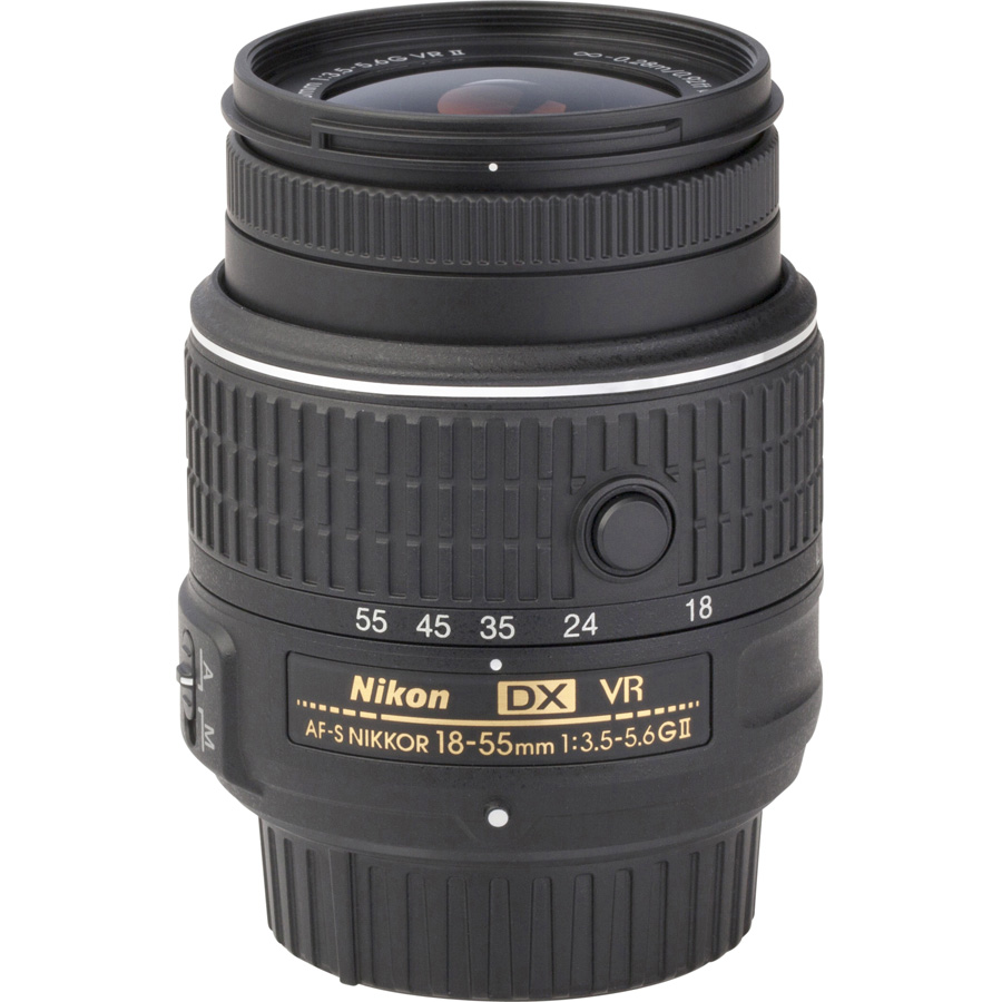 Nikon D5500 + AF-S DX Nikkor 18-55 mm G VR II - Vue de l'objectif