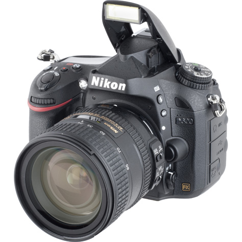 Nikon D600 + AF-S G 24-85mm ED VR - Vue principale