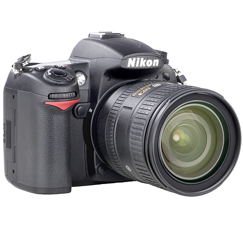 Nikon D7000 + AF-S G 16-85 VR - Vue principale