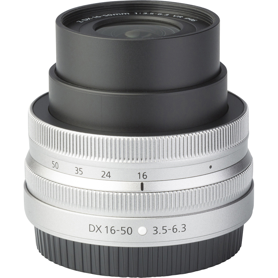 Nikon Z FC + Nikkor Z DX 16-50 mm VR - Vue de l'objectif
