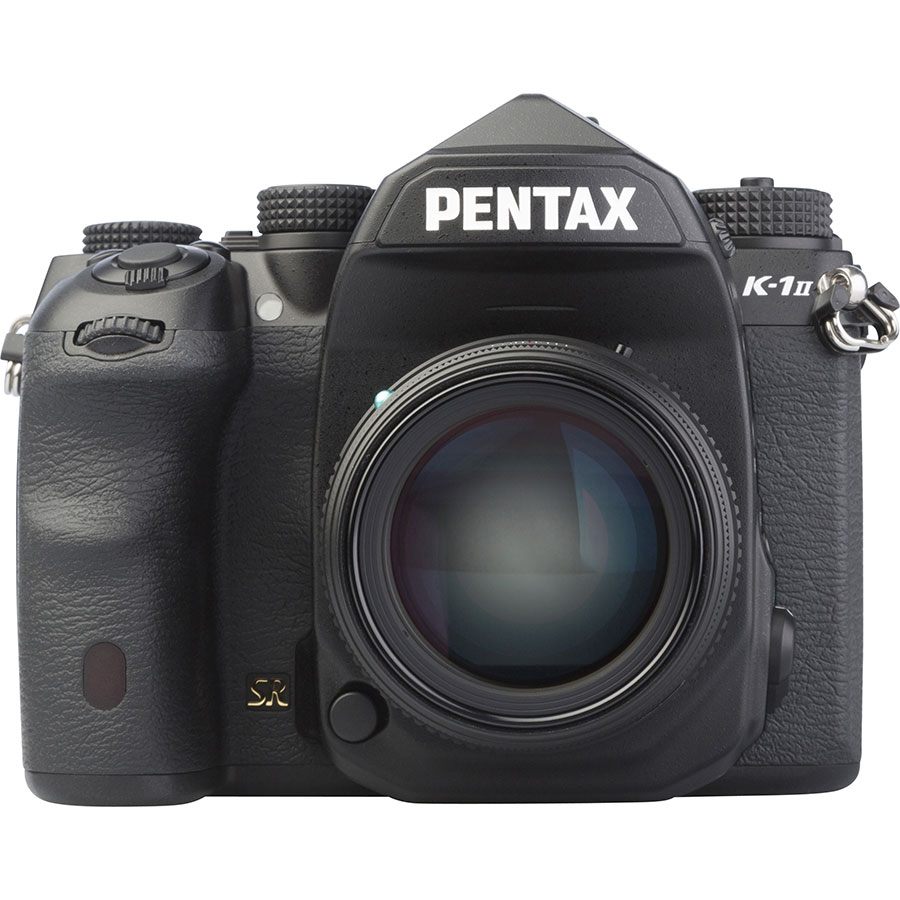 Pentax K-1 II + SMC FA 77 mm Limited - Vue de face