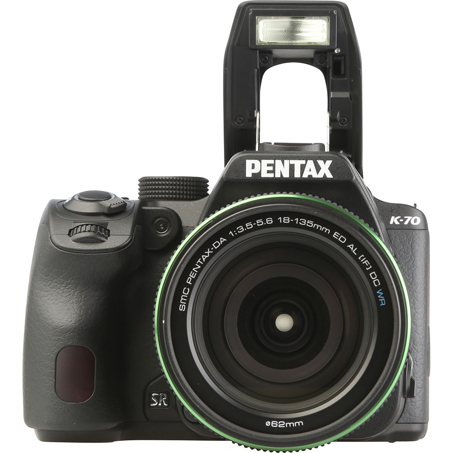 Pentax K-70 + SMC DA 18-135 mm ED AL IF DC WR - Vue de face