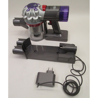 Dyson V8 Advanced - Cordon de charge