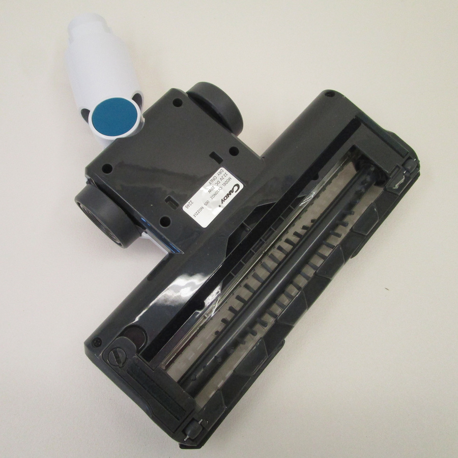 Candy CVIVA03X - Brosse rotative vue de dessous