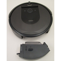 iRobot Roomba Combo i8+ i8578 - Réservoir à poussière accessible par l'arrière