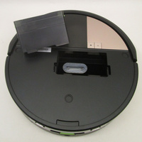 iRobot Roomba Max 705 Combo + base AutoWash X185040 - Réservoir à poussière sorti