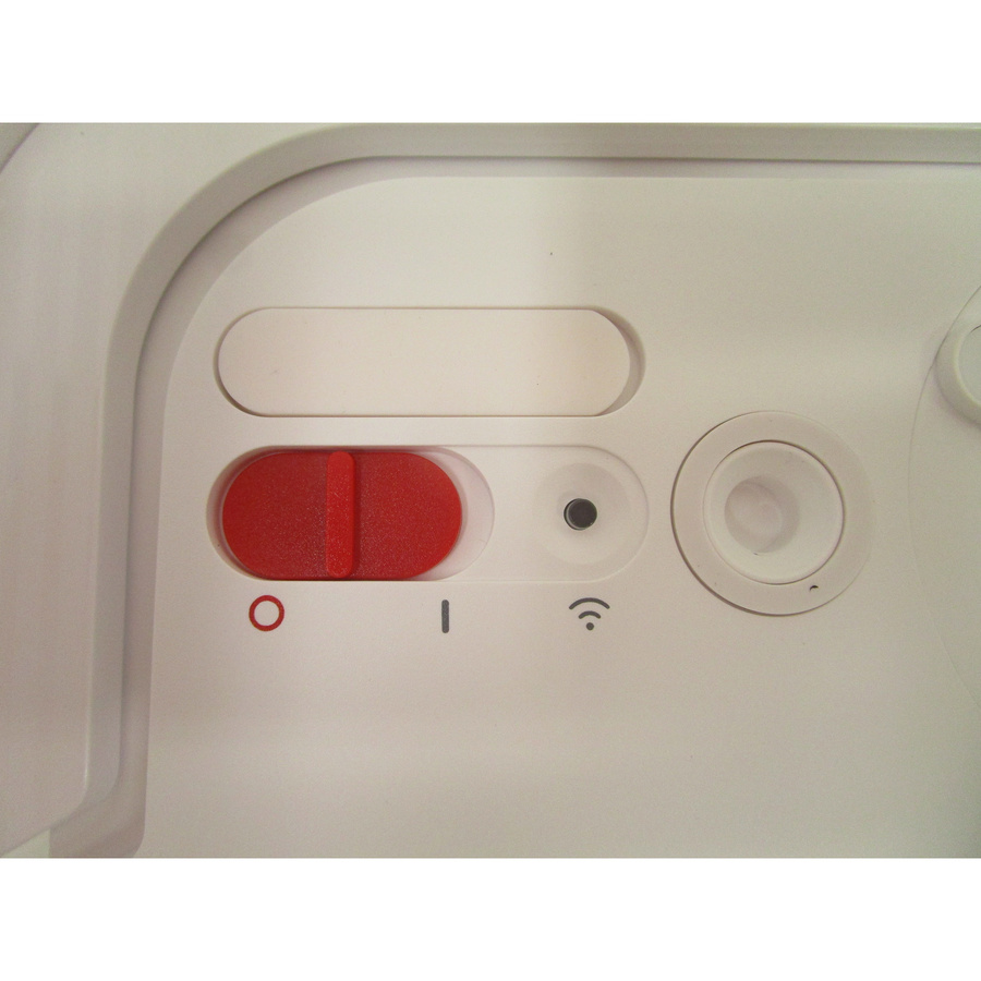 Ecovacs Deebot X5 Omni - Interrupteur marche/arrêt