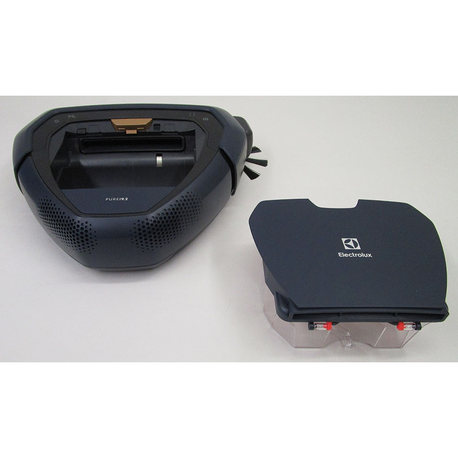 Electrolux Pure i9.2 PI92-4STN - Réservoir à poussière sorti
