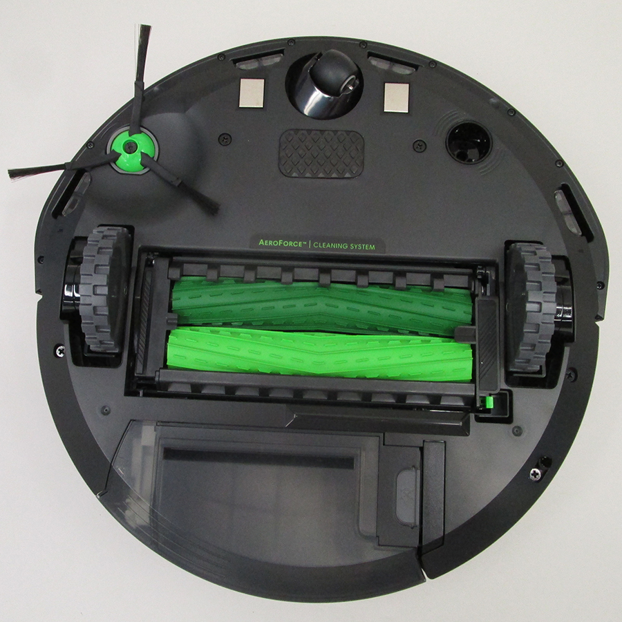 iRobot Roomba i115840 - Vue de dessous