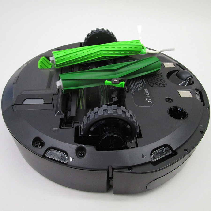 iRobot Roomba i7+ i7558 - Brosse principale retirée