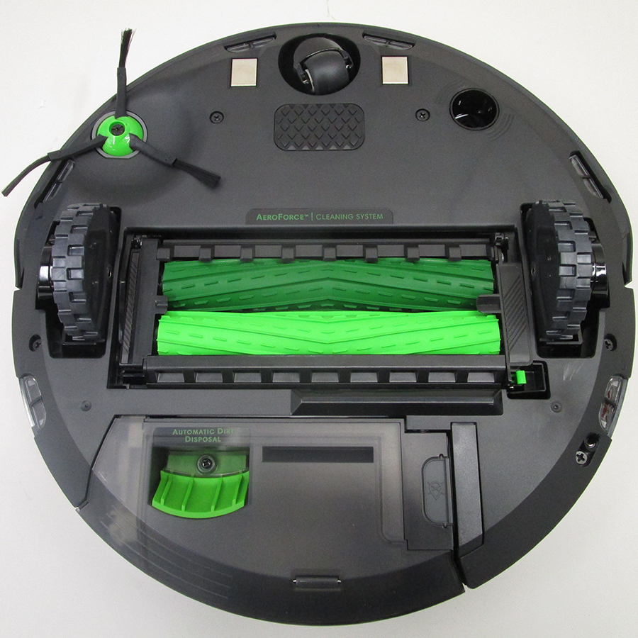 iRobot Roomba J7+ J7558 - Vue de dessous