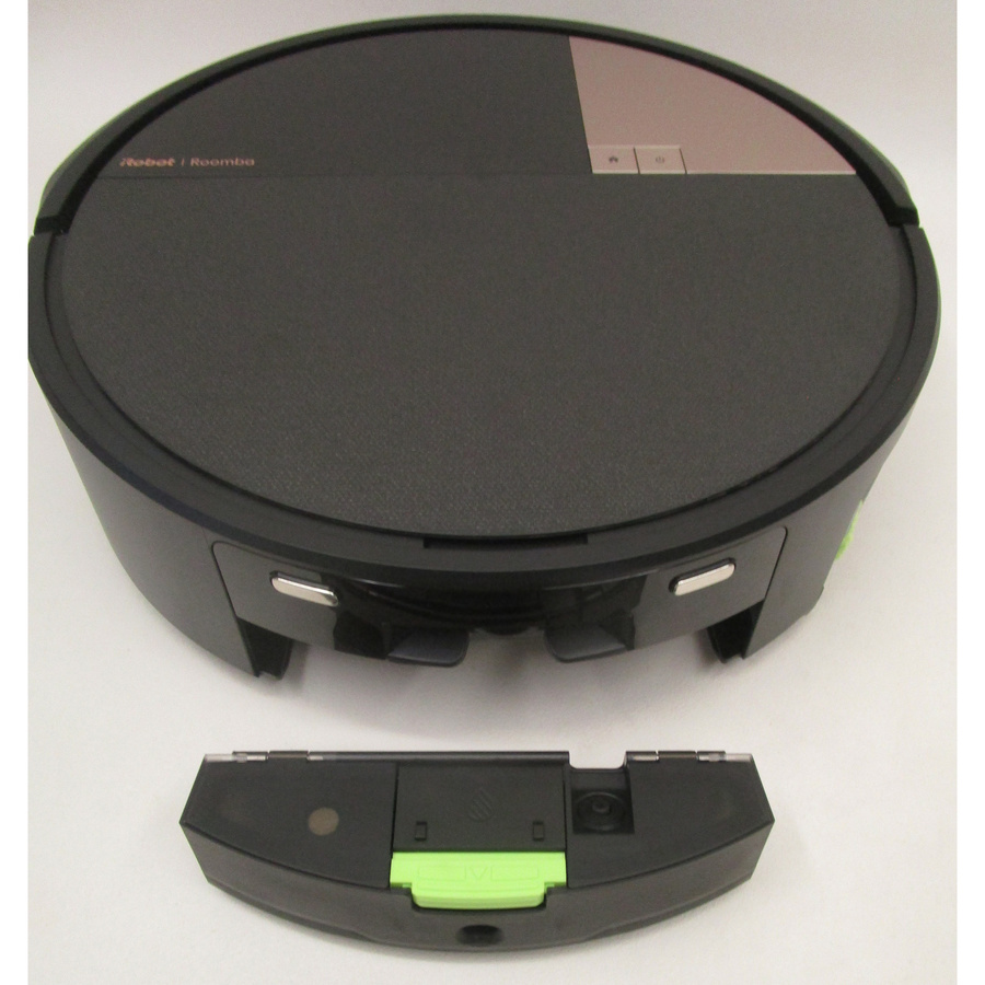 iRobot Roomba Max 705 Combo + base AutoWash X185040 - Réservoir d'eau retiré
