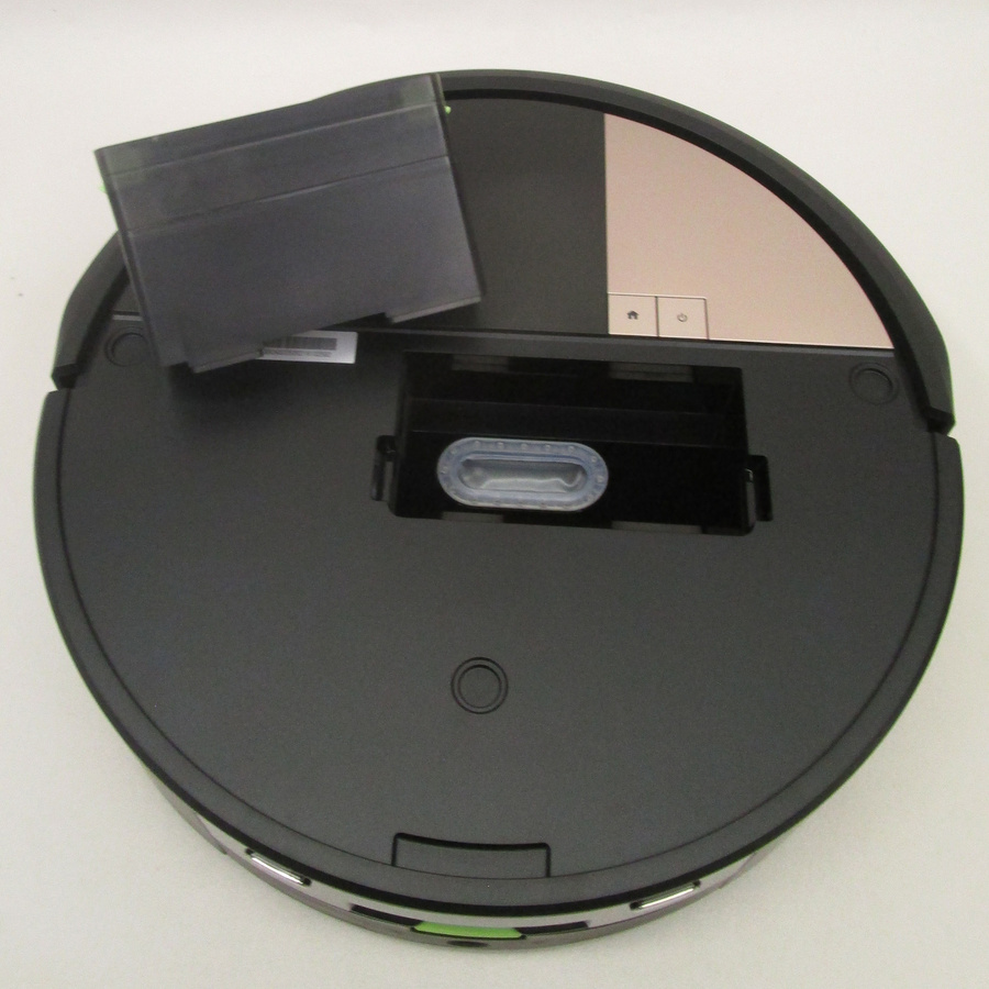 iRobot Roomba Max 705 Combo + base AutoWash X185040 - Réservoir à poussière sorti