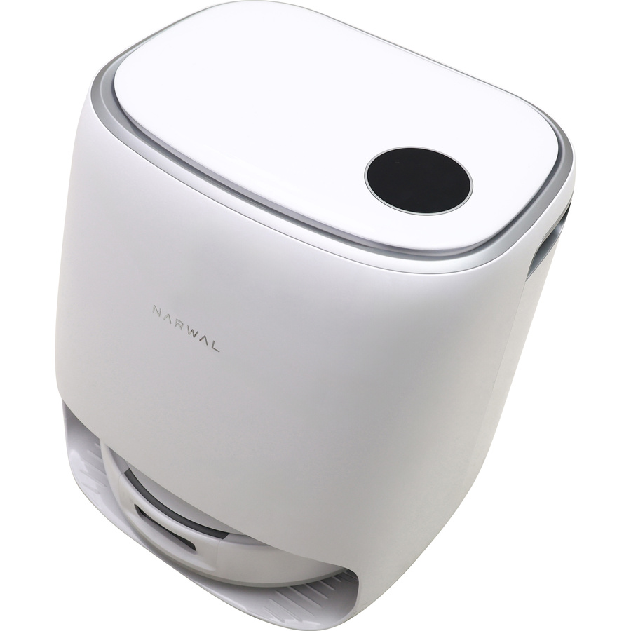 Narwal Freo X Ultra - Aspirateur sur sa station de charge