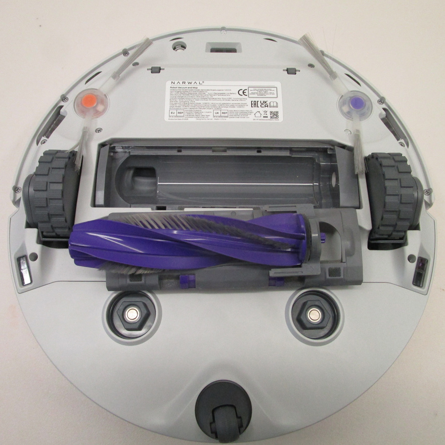 Narwal Freo X Ultra - Brosse principale retirée