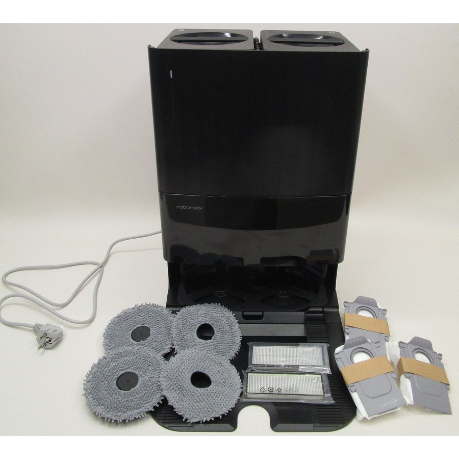 Roborock Qrevo Edge 5V1 - Station de charge et accessoires fournis