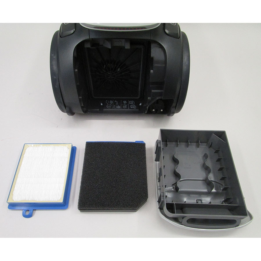 Electrolux PC91-4MG Pure C9  - Filtre sortie moteur sorti