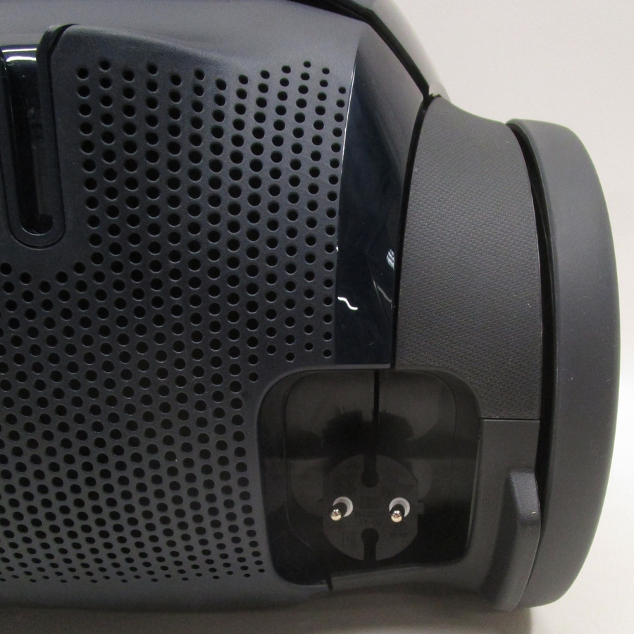 Electrolux PD82-4ST Pure D8  - Sortie de câble