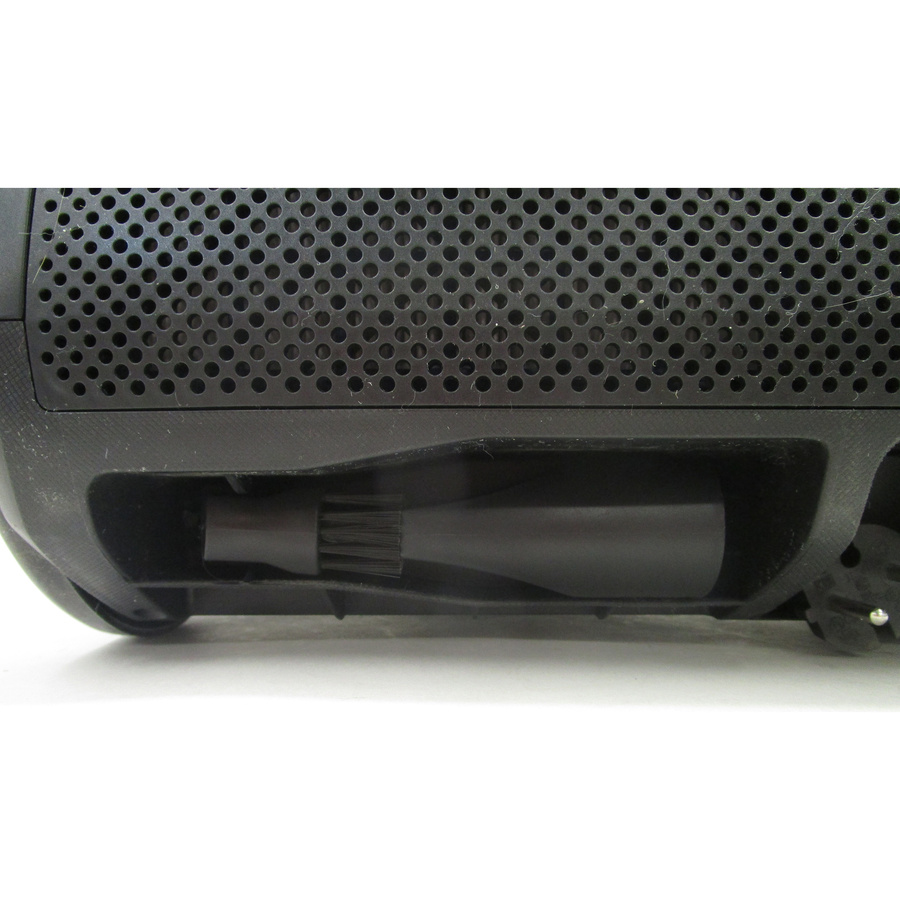 Hoover HP320PET - Compartiment de rangement des accessoires