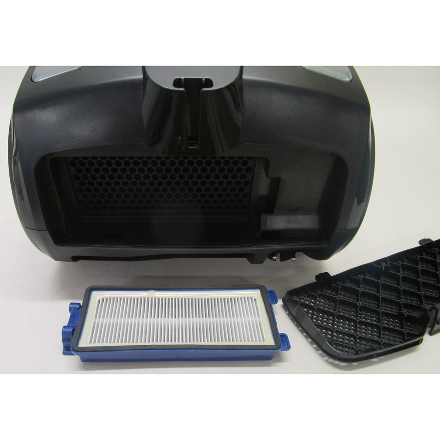 Hoover HP320PET - Filtre sortie moteur sorti