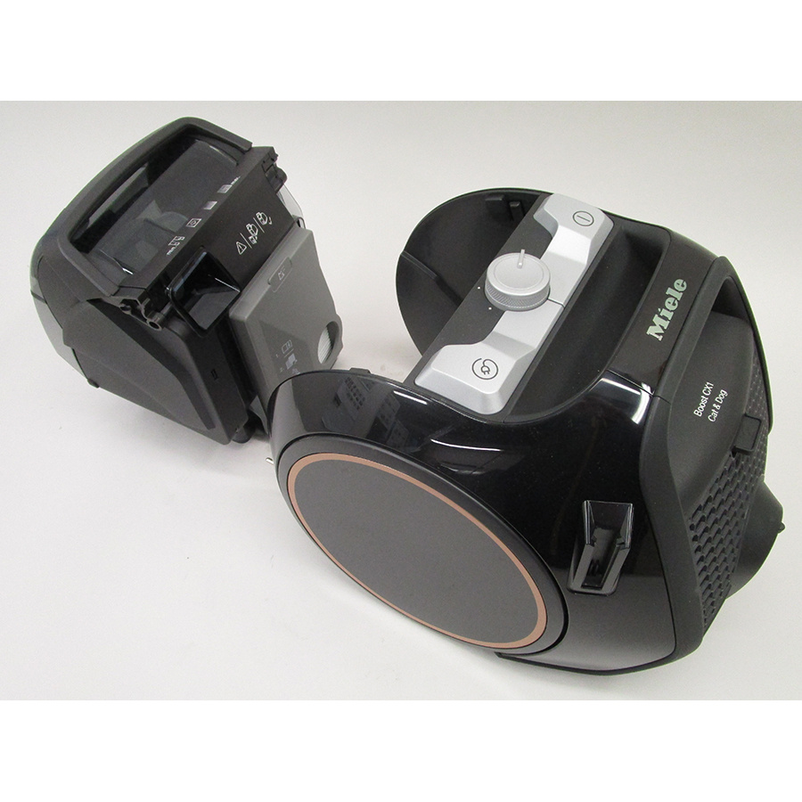 Miele Boost CX1 Cat&Dog PowerLine SNCF0 - Bac à poussières sorti