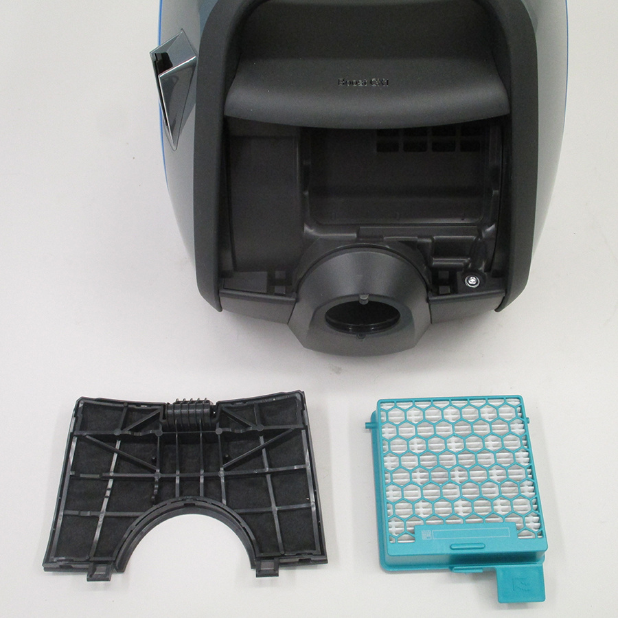 Miele Boost CX1 PowerLine Gris SNRF0 - Filtre sortie moteur sorti