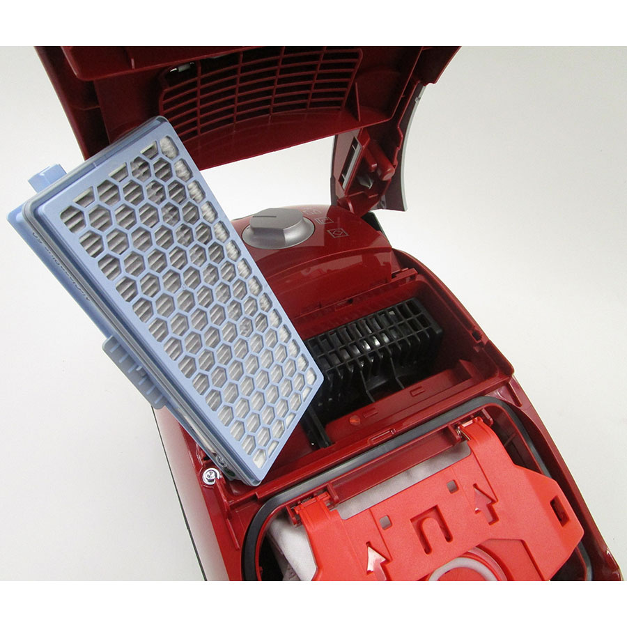 Miele Compact C1 EcoLine SCRP3 - Filtre sortie moteur sorti