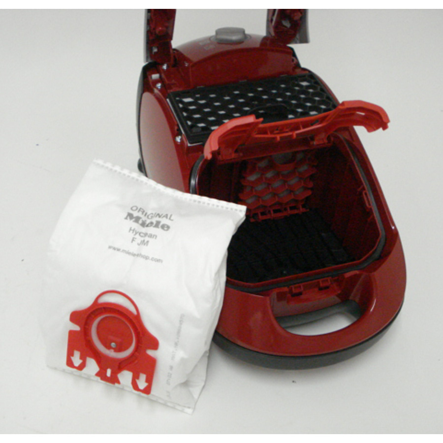 Miele Compact C1 Ecoline - Sac à poussières sorti