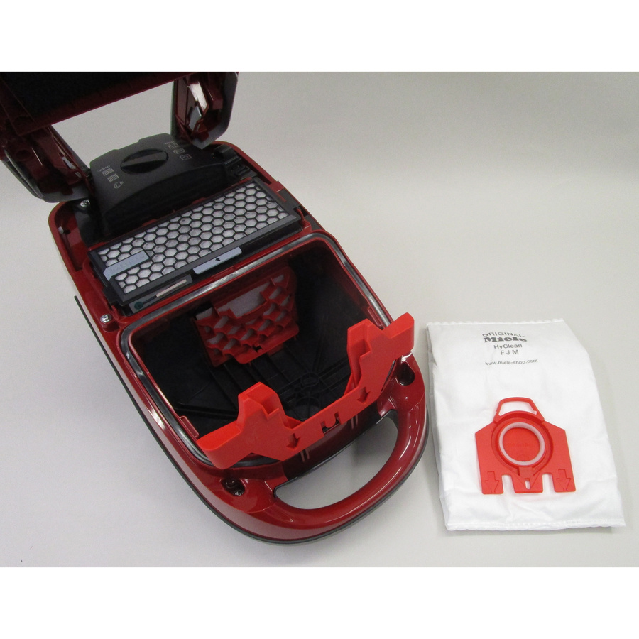 Miele Compact C2 Cat & Dog Powerline SDBF5 - Sac à poussières sorti