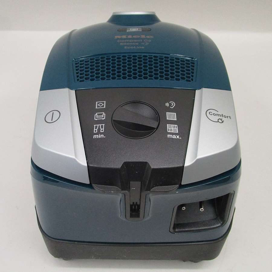 Miele Compact C2 Silence EcoLine SDRK4 - Fixe tube arrière et sortie de câble