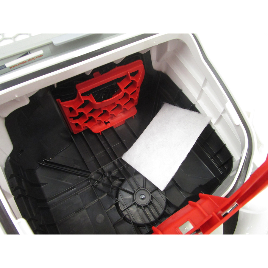 Miele Compact C2 Silence EcoLine SDRK5 - Filtre entrée moteur sorti