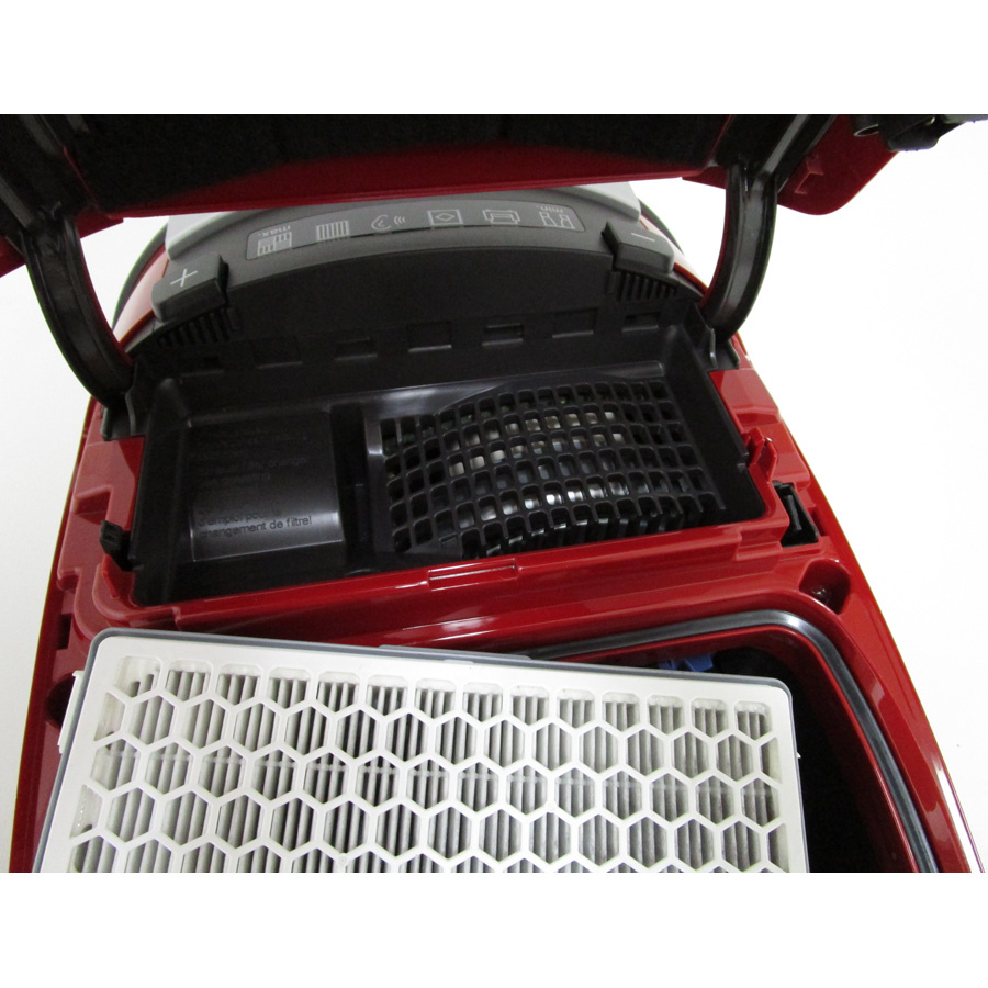 Miele Complete C3 Electro EcoLine - Filtre sortie moteur sorti